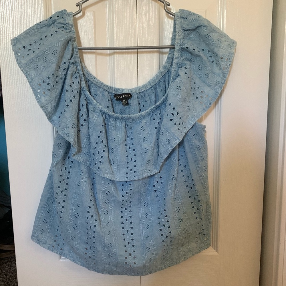 Blue crop top